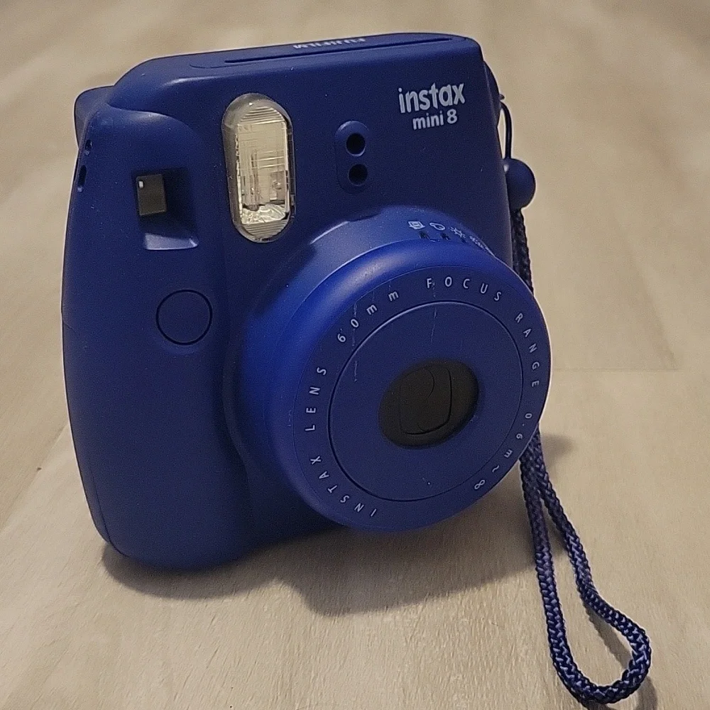 Instax mini 8 camera